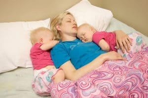how-to-put-twins-to-sleep